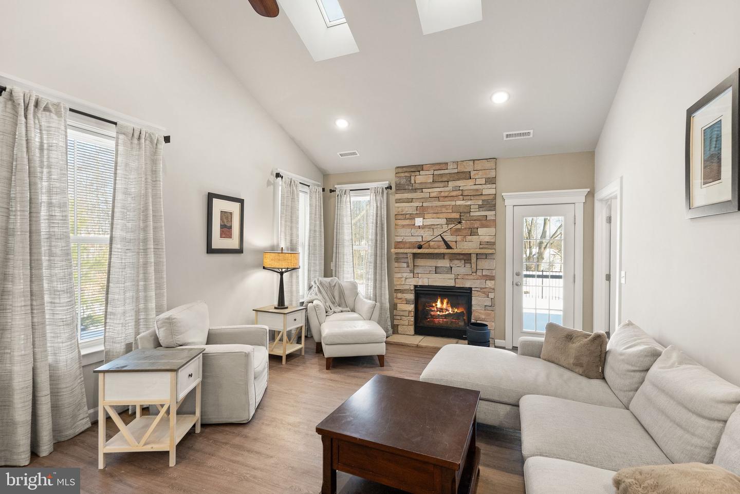 5713 FINLEY ROSE CT, FREDERICKSBURG, Virginia 22407, 3 Bedrooms Bedrooms, ,2 BathroomsBathrooms,Residential,For sale,5713 FINLEY ROSE CT,VASP2038870 MLS # VASP2038870