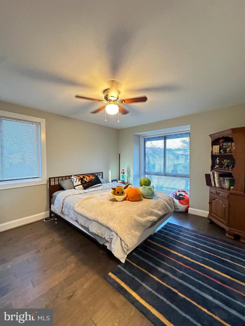 19 CAROUSEL CT, STERLING, Virginia 20164, 4 Bedrooms Bedrooms, 12 Rooms Rooms,2 BathroomsBathrooms,Residential,For sale,19 CAROUSEL CT,VALO2114830 MLS # VALO2114830