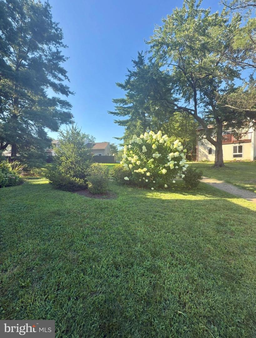 19 CAROUSEL CT, STERLING, Virginia 20164, 4 Bedrooms Bedrooms, 12 Rooms Rooms,2 BathroomsBathrooms,Residential,For sale,19 CAROUSEL CT,VALO2114830 MLS # VALO2114830