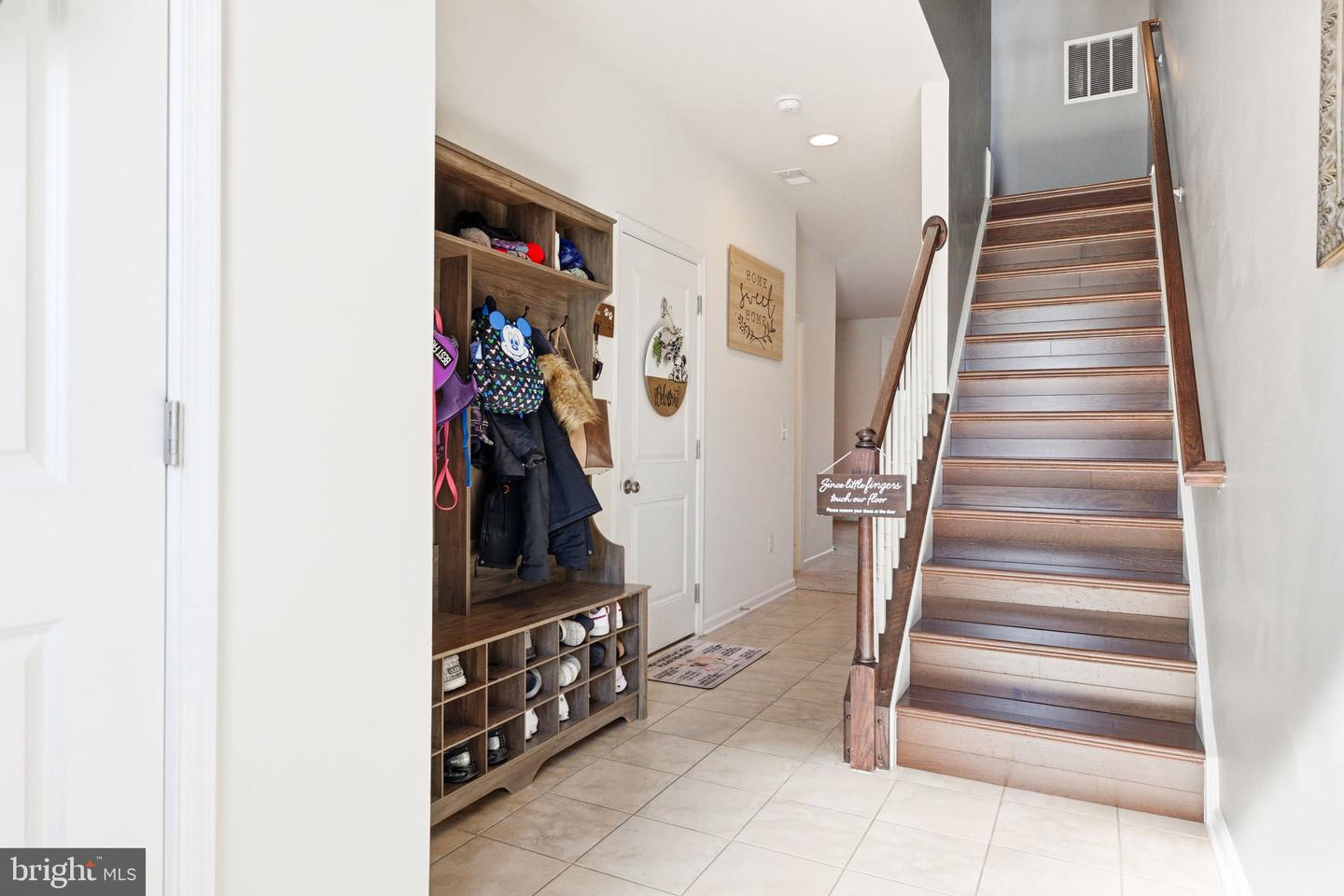 139 BISCANE CT, WINCHESTER, Virginia 22602, 3 Bedrooms Bedrooms, 7 Rooms Rooms,3 BathroomsBathrooms,Residential,For sale,139 BISCANE CT,VAFV2039270 MLS # VAFV2039270