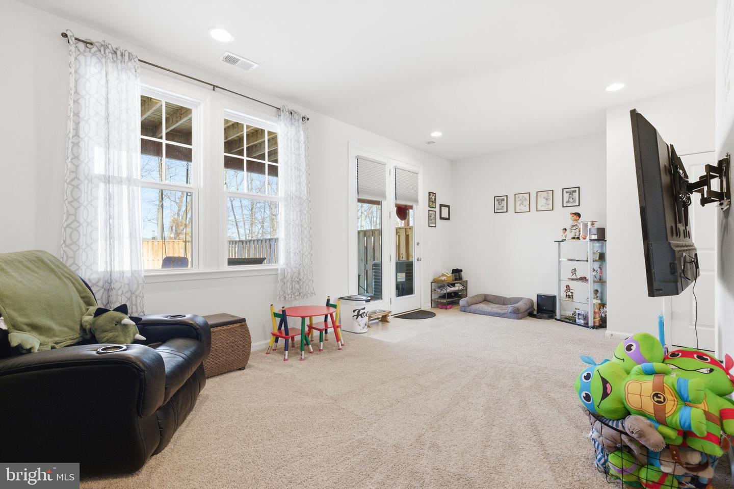 139 BISCANE CT, WINCHESTER, Virginia 22602, 3 Bedrooms Bedrooms, 7 Rooms Rooms,3 BathroomsBathrooms,Residential,For sale,139 BISCANE CT,VAFV2039270 MLS # VAFV2039270