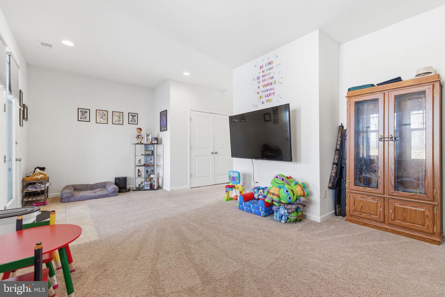 139 BISCANE CT, WINCHESTER, Virginia 22602, 3 Bedrooms Bedrooms, 7 Rooms Rooms,3 BathroomsBathrooms,Residential,For sale,139 BISCANE CT,VAFV2039270 MLS # VAFV2039270