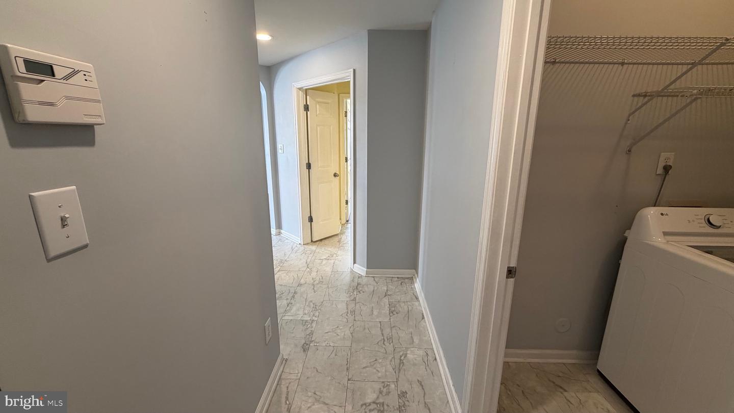 300 RIVERBEND DR #1E, CHARLOTTESVILLE, Virginia 22911, 2 Bedrooms Bedrooms, 4 Rooms Rooms,2 BathroomsBathrooms,Residential,For sale,300 RIVERBEND DR #1E,VAAB2001156 MLS # VAAB2001156