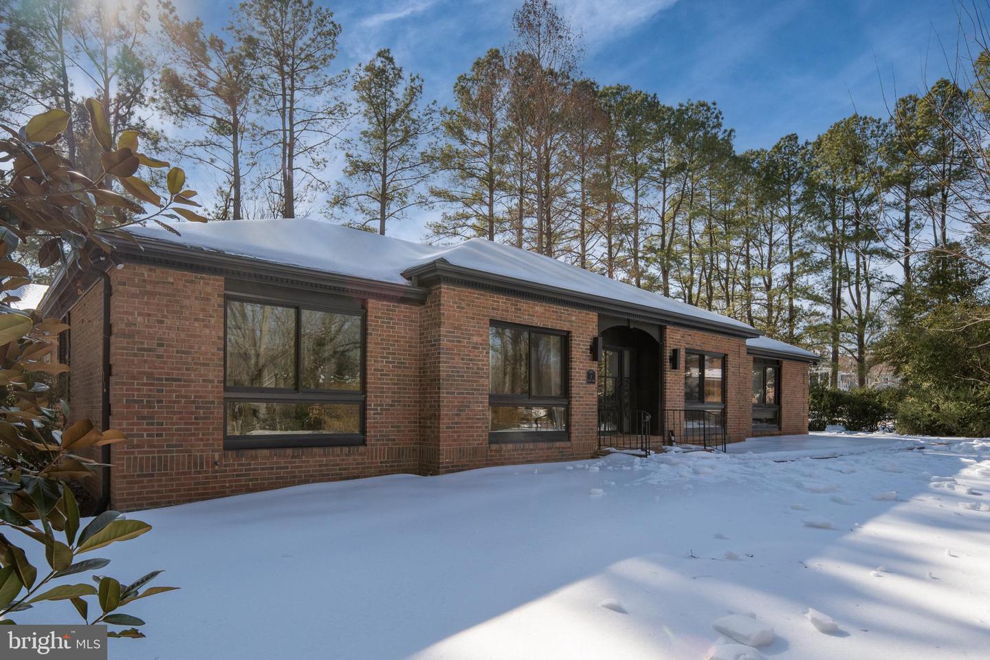 1 WALTER CIR, FREDERICKSBURG, Virginia 22405, 3 Bedrooms Bedrooms, ,3 BathroomsBathrooms,Residential,For sale,1 WALTER CIR,VAST2045590 MLS # VAST2045590