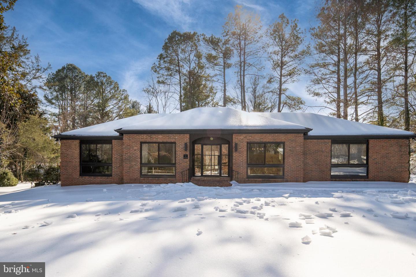 1 WALTER CIR, FREDERICKSBURG, Virginia 22405, 3 Bedrooms Bedrooms, ,3 BathroomsBathrooms,Residential,For sale,1 WALTER CIR,VAST2045590 MLS # VAST2045590