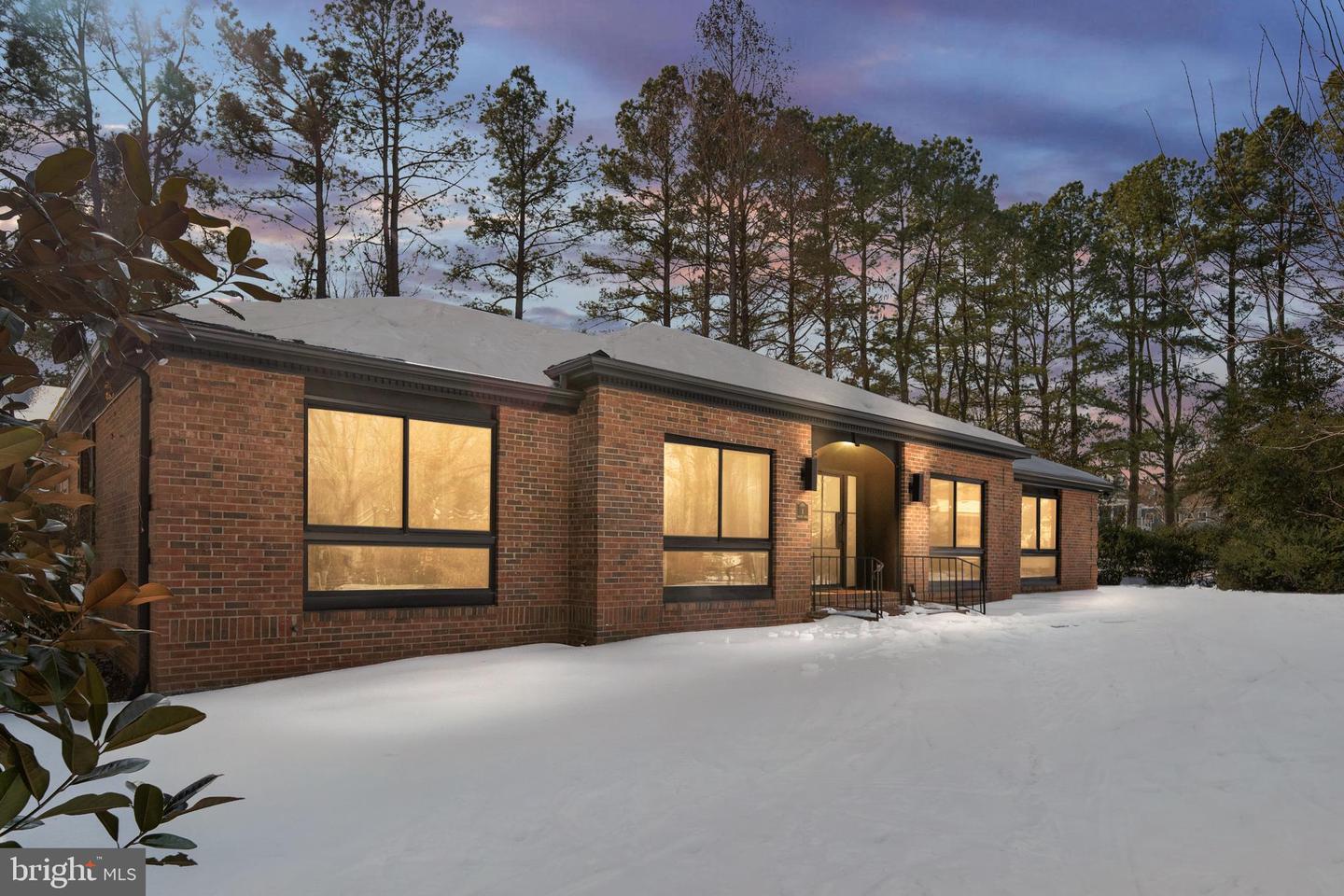 1 WALTER CIR, FREDERICKSBURG, Virginia 22405, 3 Bedrooms Bedrooms, ,3 BathroomsBathrooms,Residential,For sale,1 WALTER CIR,VAST2045590 MLS # VAST2045590