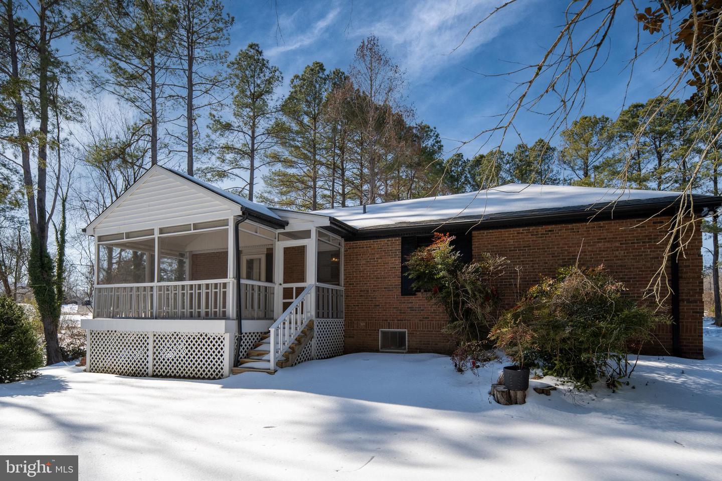 1 WALTER CIR, FREDERICKSBURG, Virginia 22405, 3 Bedrooms Bedrooms, ,3 BathroomsBathrooms,Residential,For sale,1 WALTER CIR,VAST2045590 MLS # VAST2045590