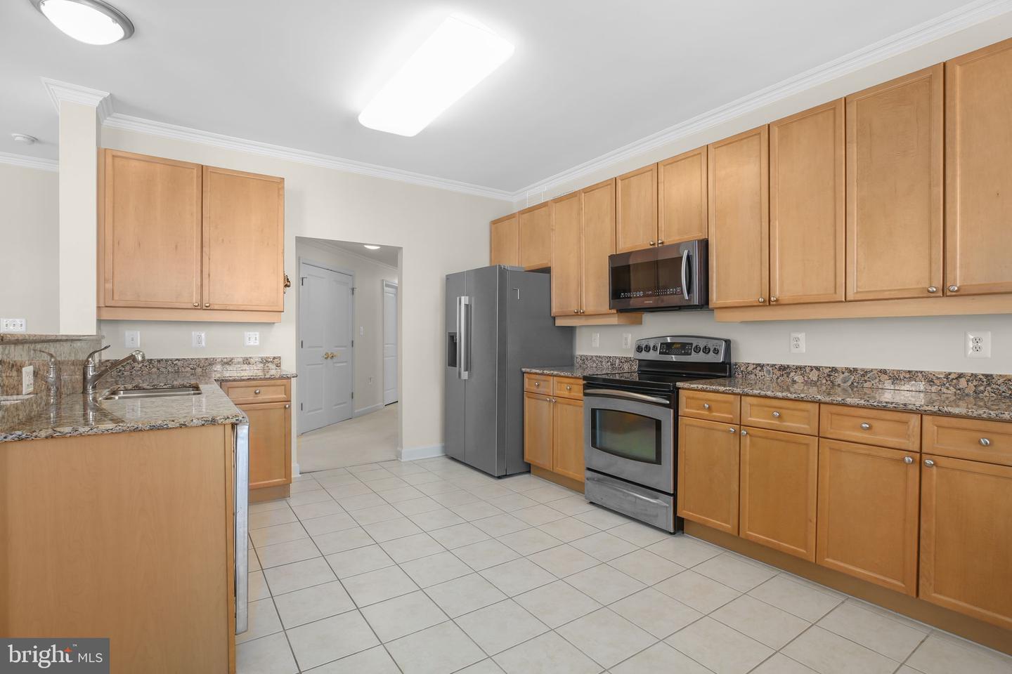 525 BELMONT BAY DR #303, WOODBRIDGE, Virginia 22191, 2 Bedrooms Bedrooms, ,2 BathroomsBathrooms,Residential,For sale,525 BELMONT BAY DR #303,VAPW2111566 MLS # VAPW2111566