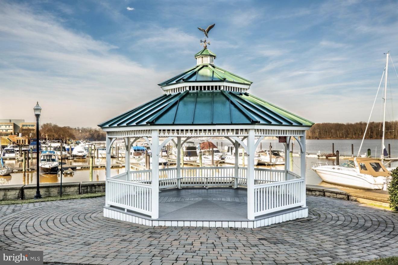 525 BELMONT BAY DR #303, WOODBRIDGE, Virginia 22191, 2 Bedrooms Bedrooms, ,2 BathroomsBathrooms,Residential,For sale,525 BELMONT BAY DR #303,VAPW2111566 MLS # VAPW2111566