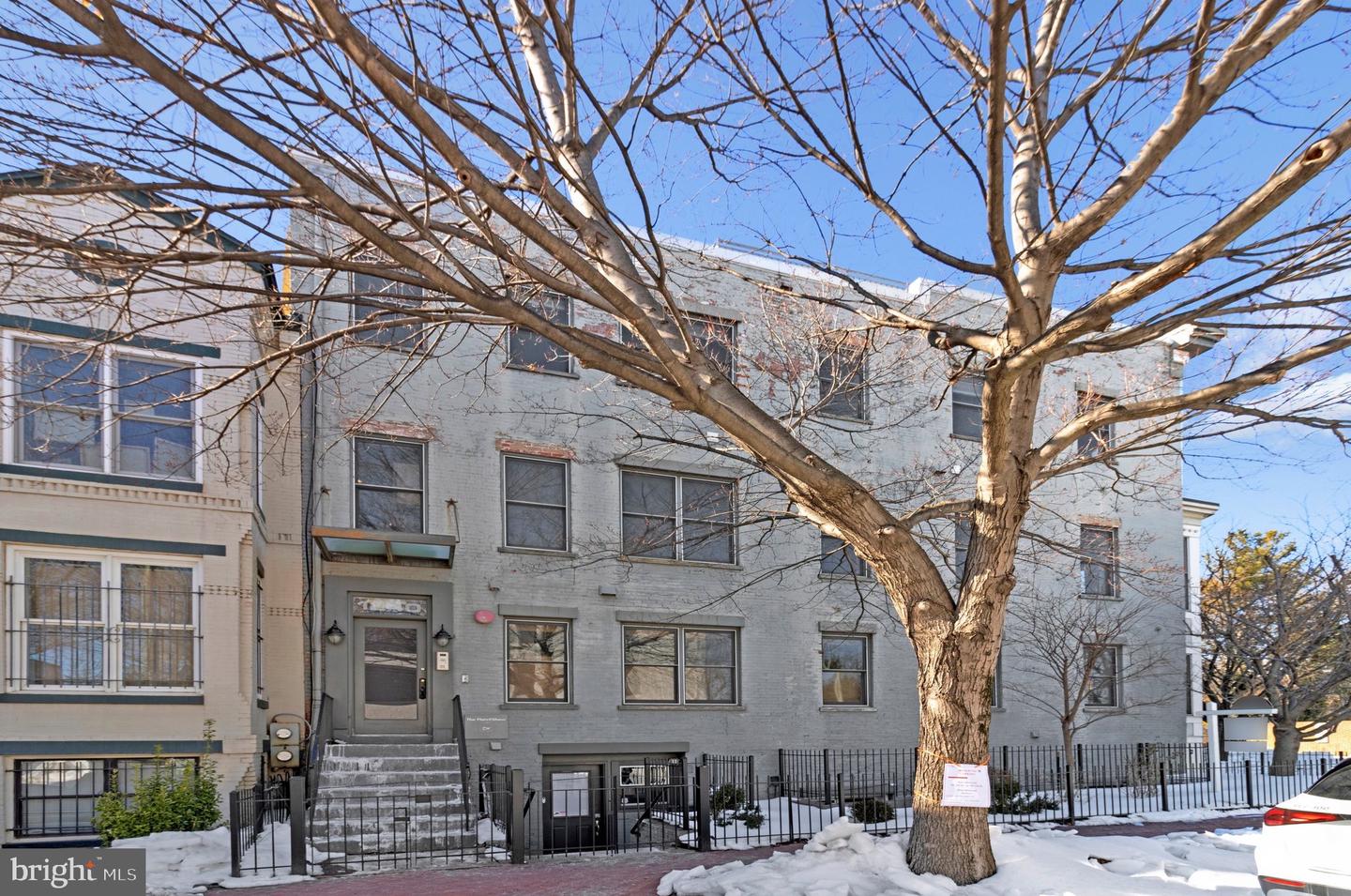 1240 4TH ST NW #T, WASHINGTON, District Of Columbia 20001, 1 Bedroom Bedrooms, 9 Rooms Rooms,2 BathroomsBathrooms,Residential,For sale,1240 4TH ST NW #T,DCDC2243996 MLS # DCDC2243996