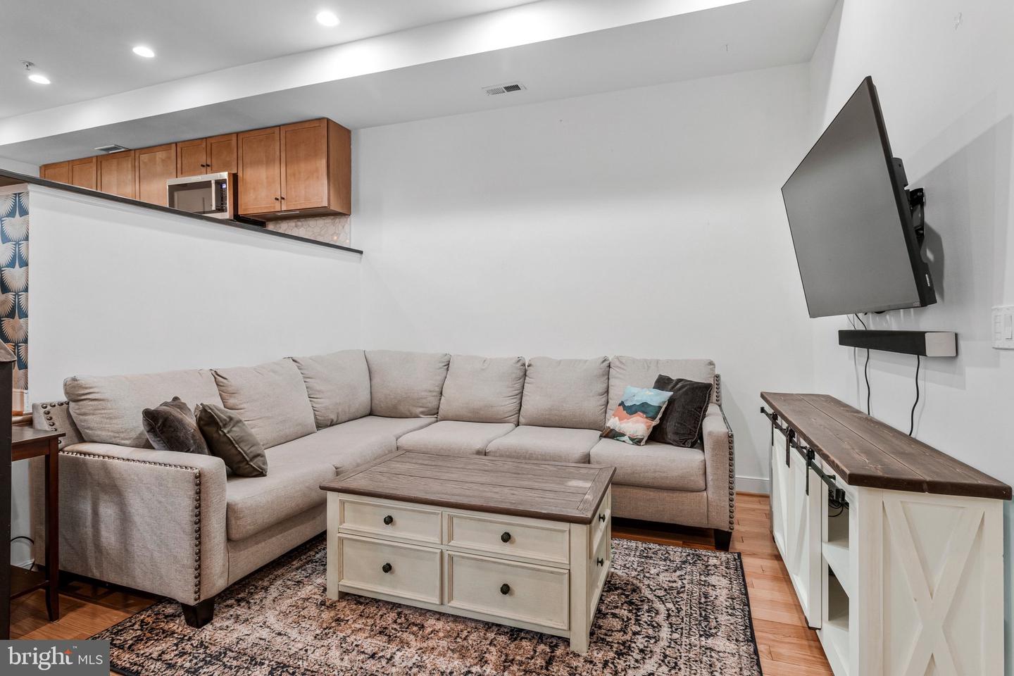 1240 4TH ST NW #T, WASHINGTON, District Of Columbia 20001, 1 Bedroom Bedrooms, 9 Rooms Rooms,2 BathroomsBathrooms,Residential,For sale,1240 4TH ST NW #T,DCDC2243996 MLS # DCDC2243996