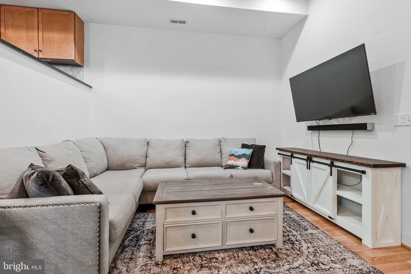 1240 4TH ST NW #T, WASHINGTON, District Of Columbia 20001, 1 Bedroom Bedrooms, 9 Rooms Rooms,2 BathroomsBathrooms,Residential,For sale,1240 4TH ST NW #T,DCDC2243996 MLS # DCDC2243996