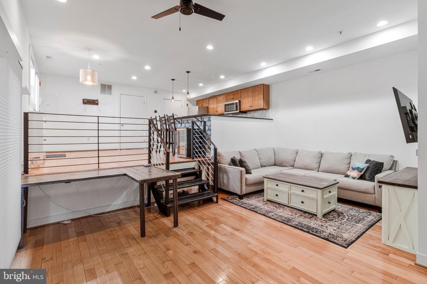 1240 4TH ST NW #T, WASHINGTON, District Of Columbia 20001, 1 Bedroom Bedrooms, 9 Rooms Rooms,2 BathroomsBathrooms,Residential,For sale,1240 4TH ST NW #T,DCDC2243996 MLS # DCDC2243996