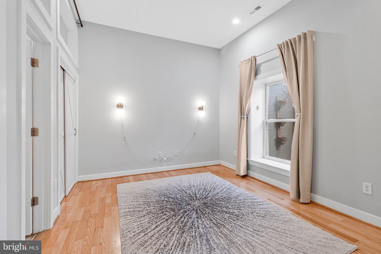 1240 4TH ST NW #T, WASHINGTON, District Of Columbia 20001, 1 Bedroom Bedrooms, 9 Rooms Rooms,2 BathroomsBathrooms,Residential,For sale,1240 4TH ST NW #T,DCDC2243996 MLS # DCDC2243996