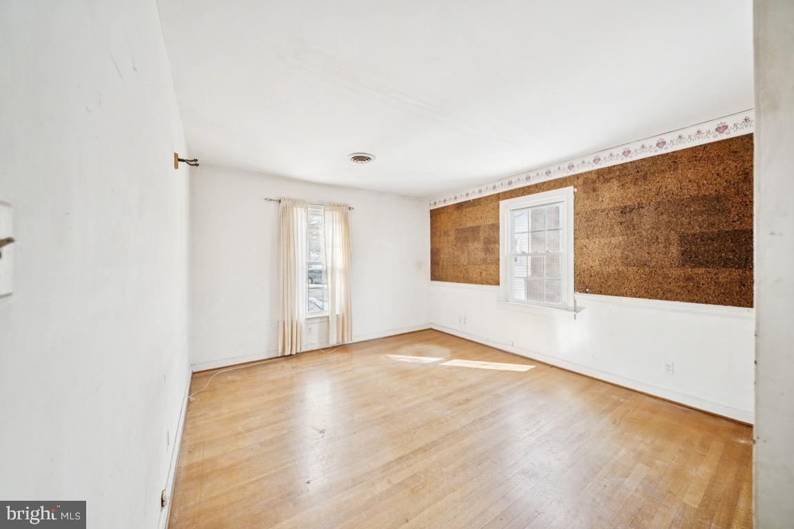 581 PANTELA DR, NORTH CHESTERFIELD, Virginia 23224, 4 Bedrooms Bedrooms, ,2 BathroomsBathrooms,Residential,For sale,581 PANTELA DR,VACF2001370 MLS # VACF2001370