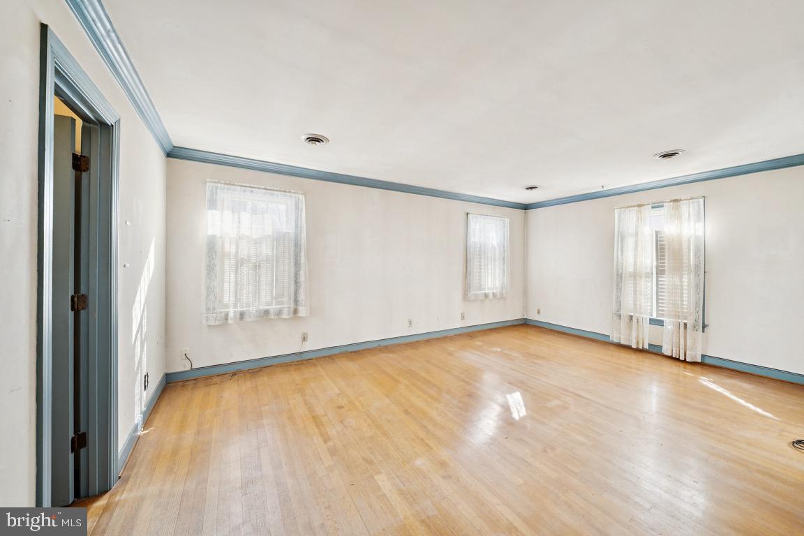 581 PANTELA DR, NORTH CHESTERFIELD, Virginia 23224, 4 Bedrooms Bedrooms, ,2 BathroomsBathrooms,Residential,For sale,581 PANTELA DR,VACF2001370 MLS # VACF2001370