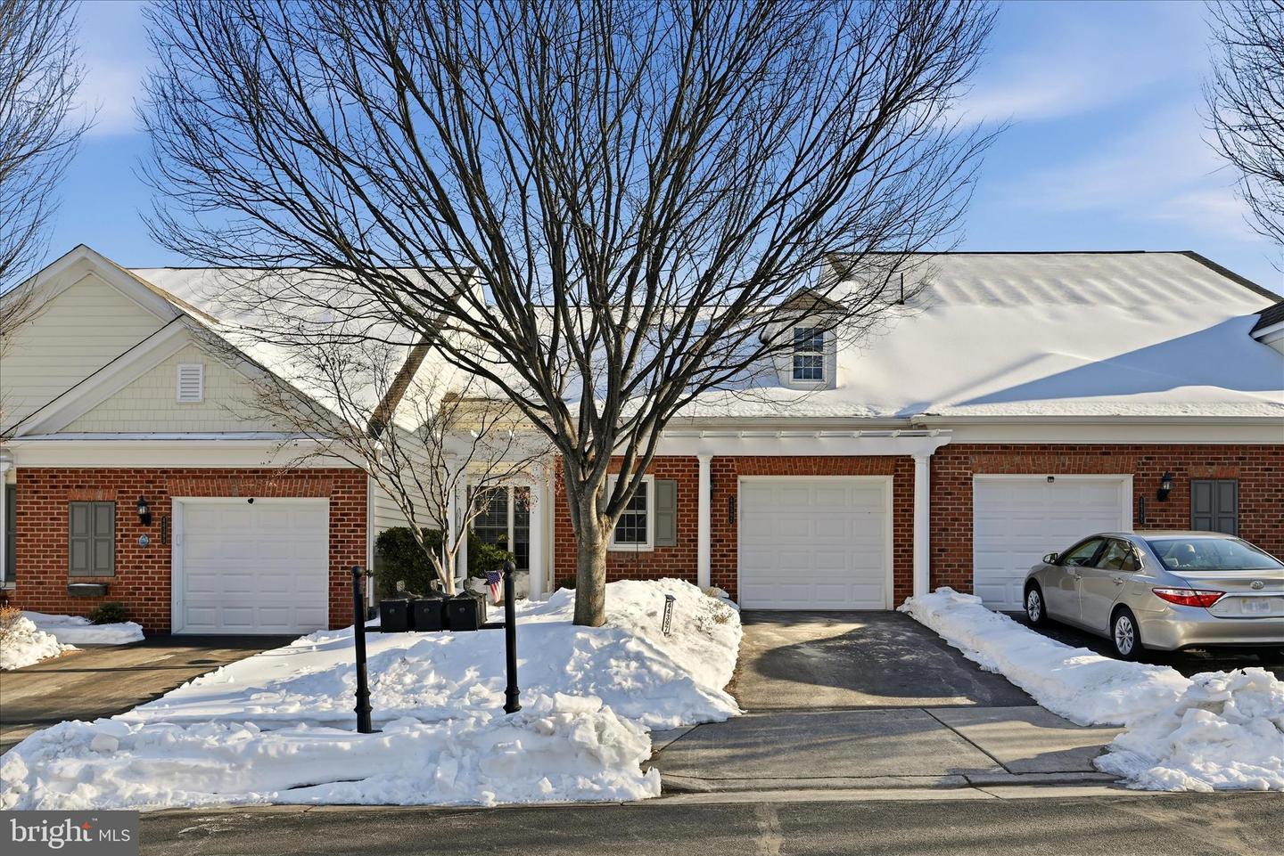 44397 OAKMONT MANOR SQ, ASHBURN, Virginia 20147, 3 Bedrooms Bedrooms, ,3 BathroomsBathrooms,Residential,For sale,44397 OAKMONT MANOR SQ,VALO2114998 MLS # VALO2114998