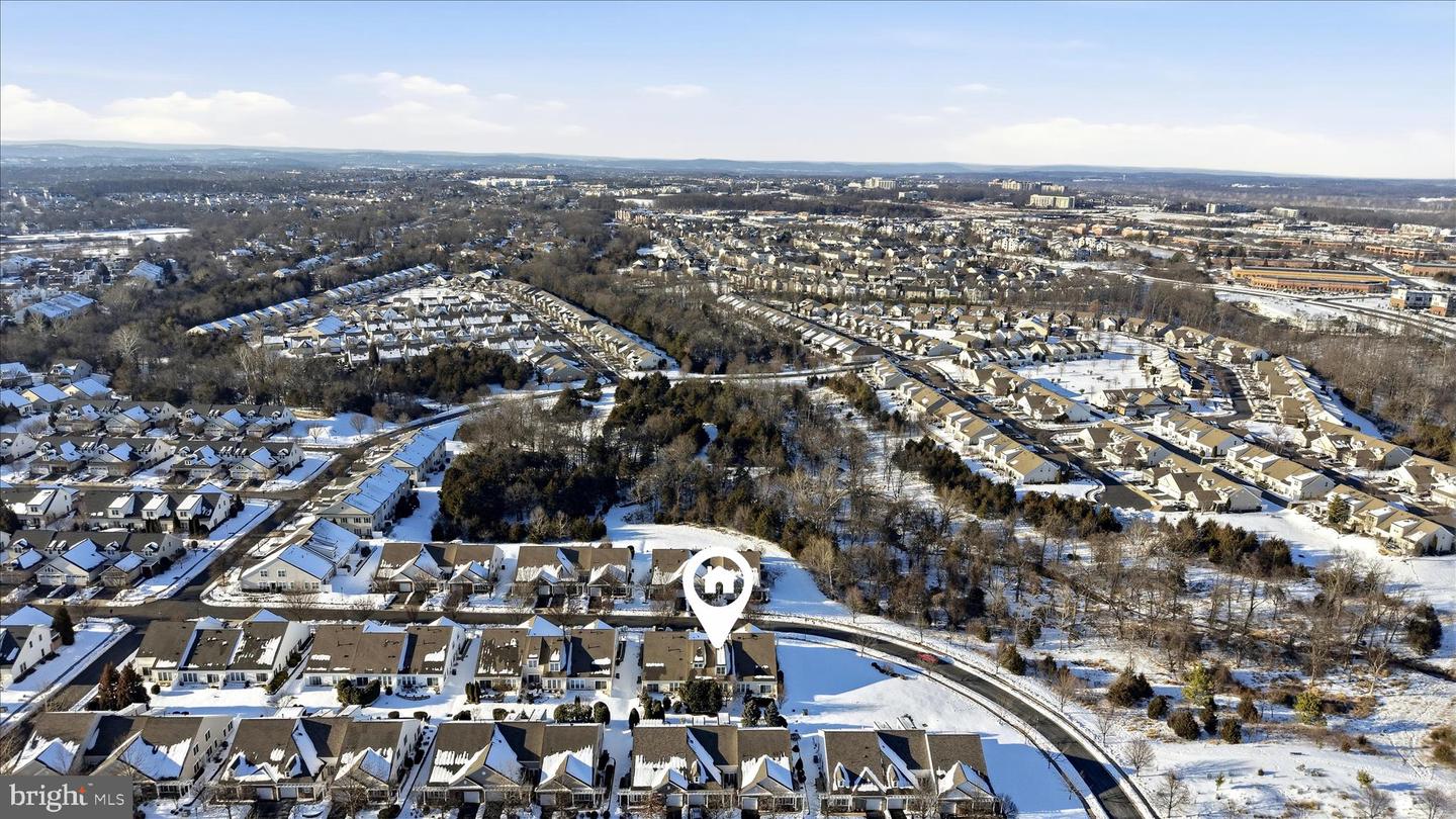 44397 OAKMONT MANOR SQ, ASHBURN, Virginia 20147, 3 Bedrooms Bedrooms, ,3 BathroomsBathrooms,Residential,For sale,44397 OAKMONT MANOR SQ,VALO2114998 MLS # VALO2114998