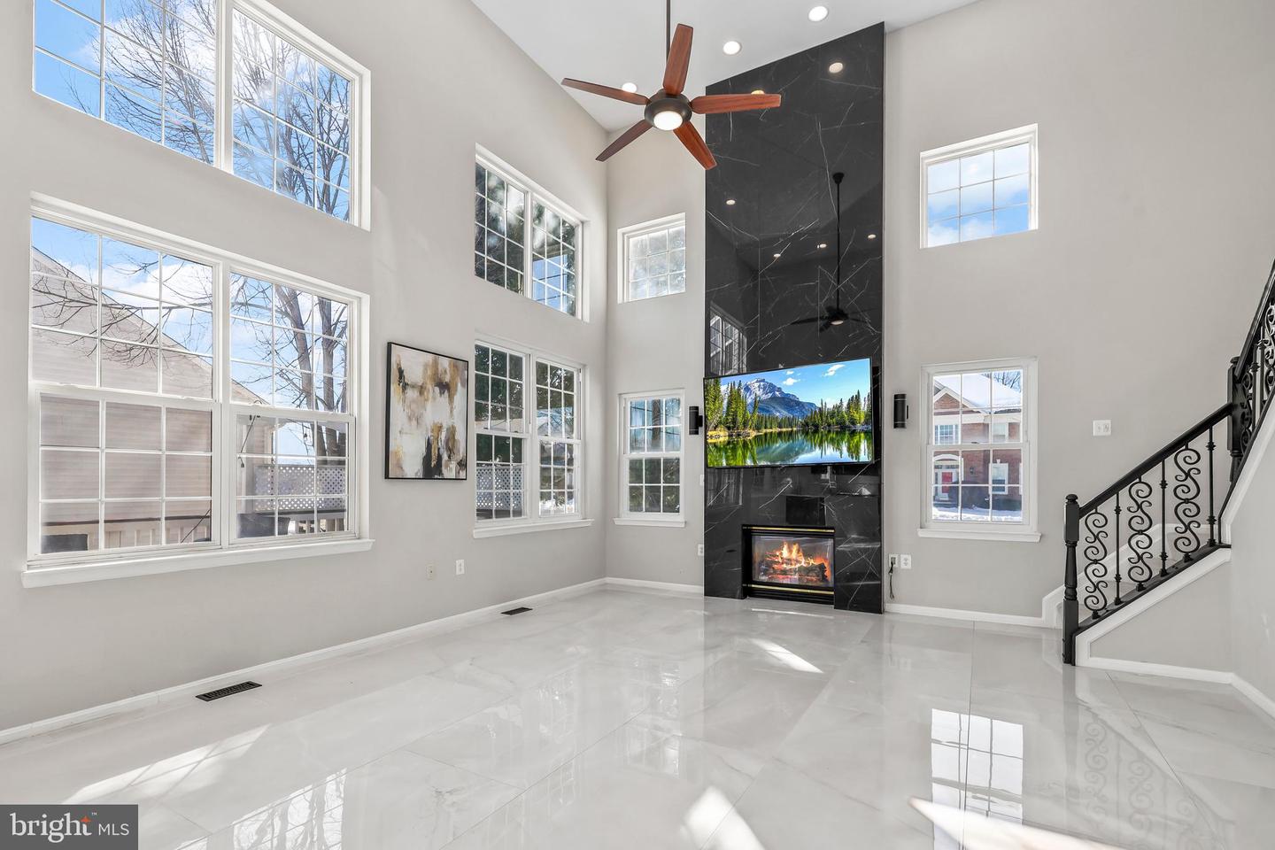 43170 PARKERS RIDGE DR, LEESBURG, Virginia 20176, 4 Bedrooms Bedrooms, ,3 BathroomsBathrooms,Residential,For sale,43170 PARKERS RIDGE DR,VALO2115024 MLS # VALO2115024