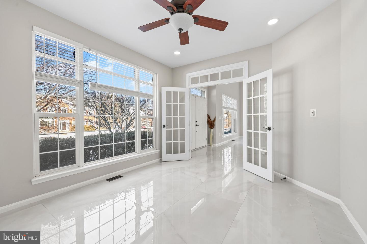 43170 PARKERS RIDGE DR, LEESBURG, Virginia 20176, 4 Bedrooms Bedrooms, ,3 BathroomsBathrooms,Residential,For sale,43170 PARKERS RIDGE DR,VALO2115024 MLS # VALO2115024