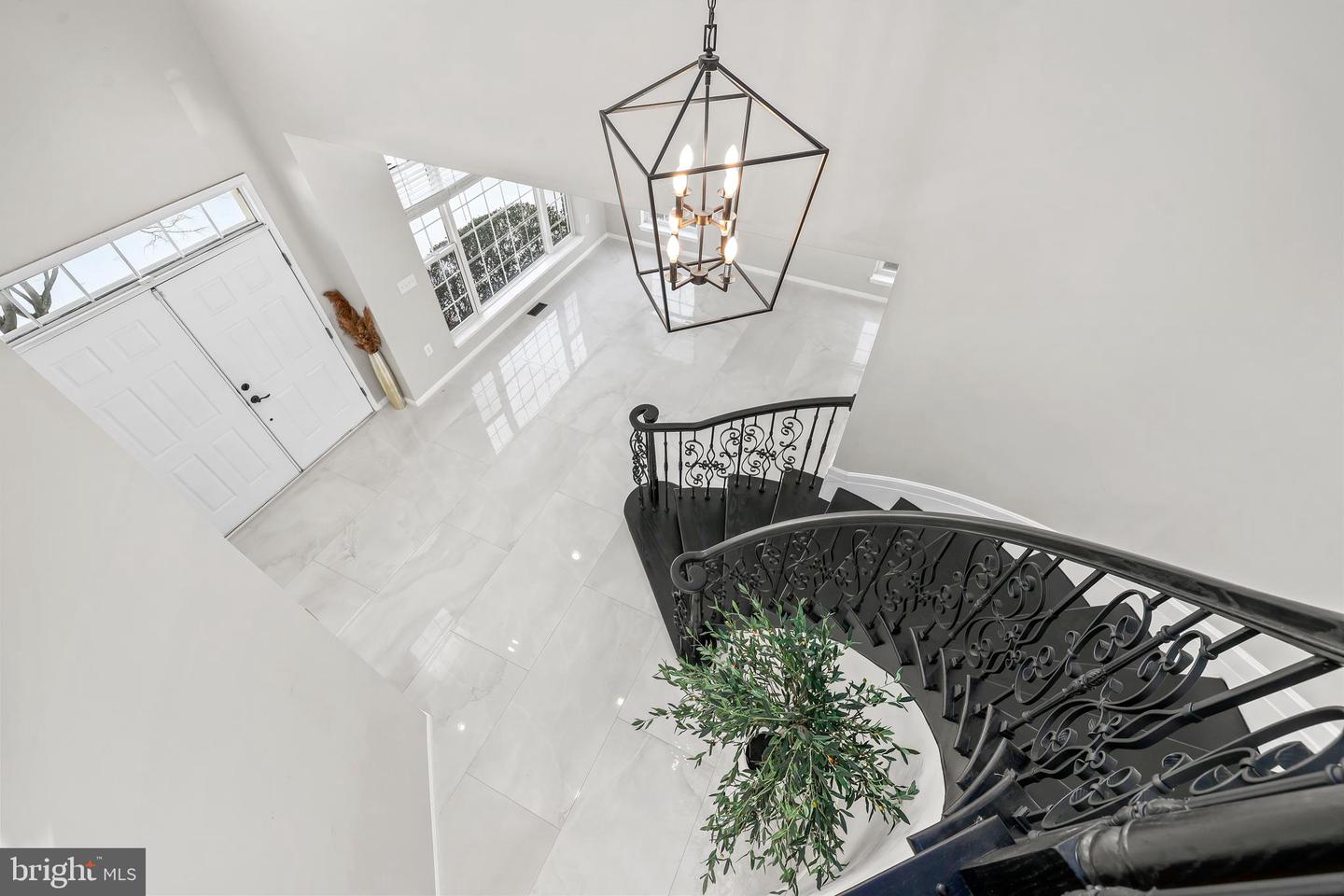 43170 PARKERS RIDGE DR, LEESBURG, Virginia 20176, 4 Bedrooms Bedrooms, ,3 BathroomsBathrooms,Residential,For sale,43170 PARKERS RIDGE DR,VALO2115024 MLS # VALO2115024