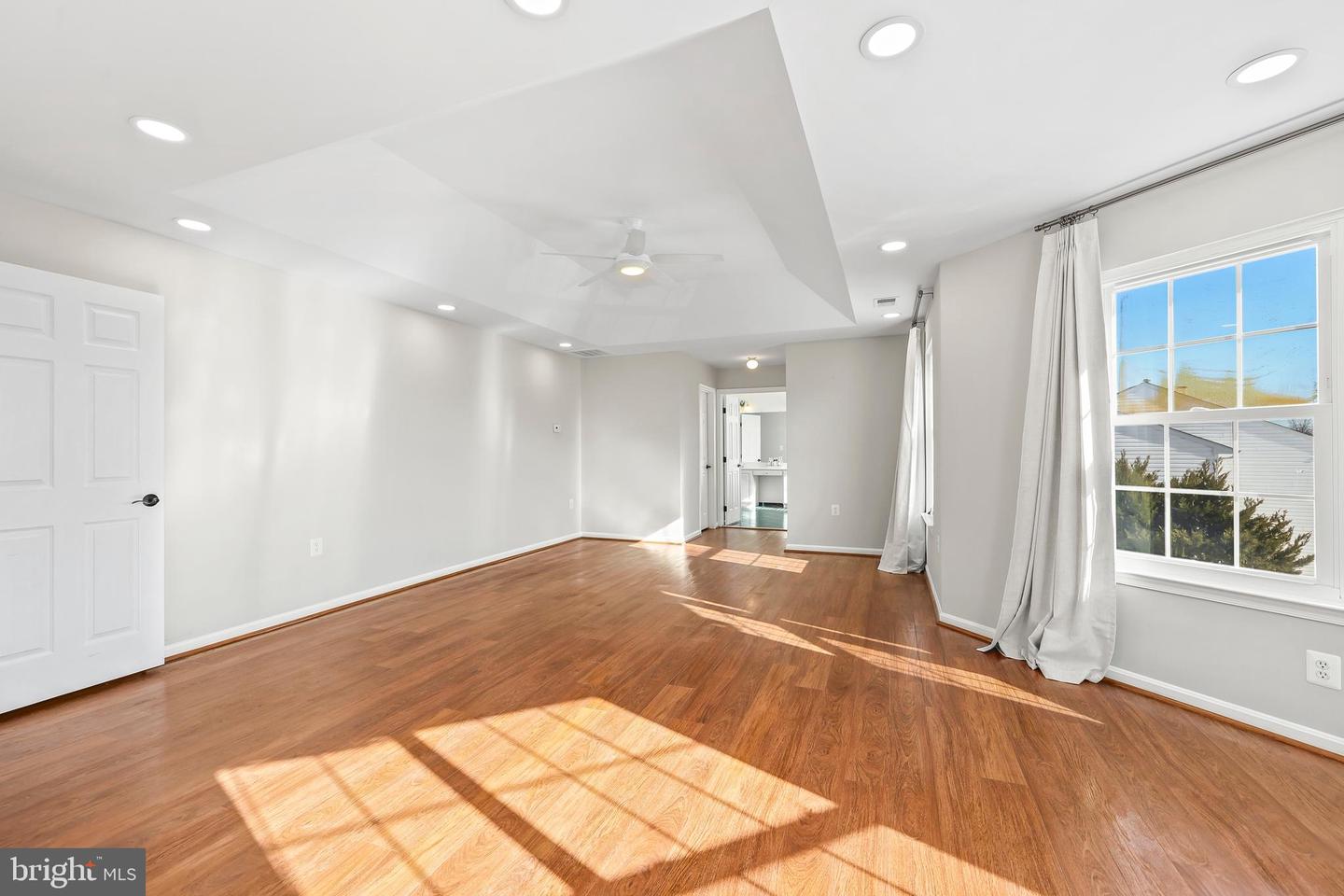 43170 PARKERS RIDGE DR, LEESBURG, Virginia 20176, 4 Bedrooms Bedrooms, ,3 BathroomsBathrooms,Residential,For sale,43170 PARKERS RIDGE DR,VALO2115024 MLS # VALO2115024