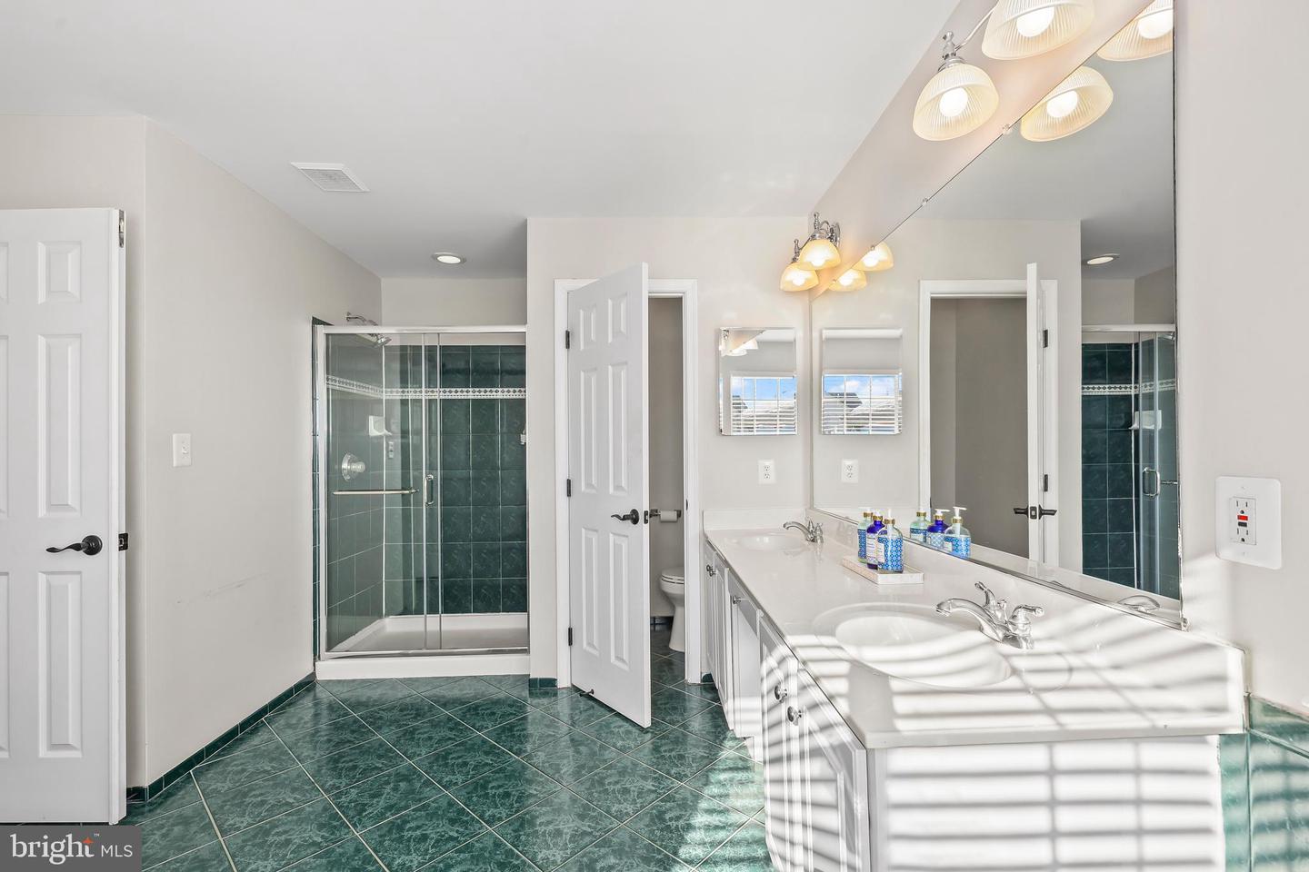 43170 PARKERS RIDGE DR, LEESBURG, Virginia 20176, 4 Bedrooms Bedrooms, ,3 BathroomsBathrooms,Residential,For sale,43170 PARKERS RIDGE DR,VALO2115024 MLS # VALO2115024