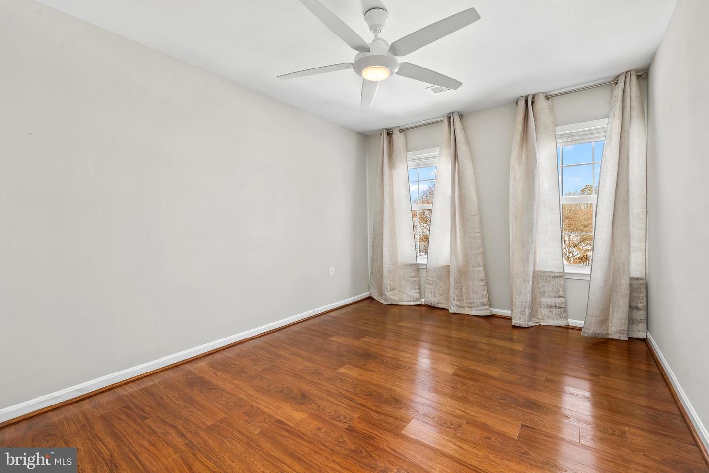 43170 PARKERS RIDGE DR, LEESBURG, Virginia 20176, 4 Bedrooms Bedrooms, ,3 BathroomsBathrooms,Residential,For sale,43170 PARKERS RIDGE DR,VALO2115024 MLS # VALO2115024