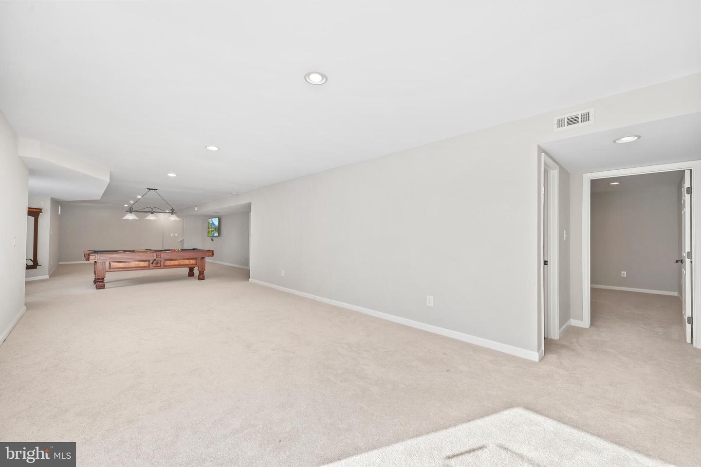 43170 PARKERS RIDGE DR, LEESBURG, Virginia 20176, 4 Bedrooms Bedrooms, ,3 BathroomsBathrooms,Residential,For sale,43170 PARKERS RIDGE DR,VALO2115024 MLS # VALO2115024