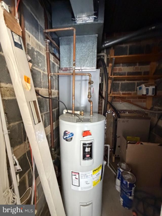 10620 PROVINCIAL DR #A, MANASSAS, Virginia 20109, 2 Bedrooms Bedrooms, ,1 BathroomBathrooms,Residential,For sale,10620 PROVINCIAL DR #A,VAPW2111616 MLS # VAPW2111616