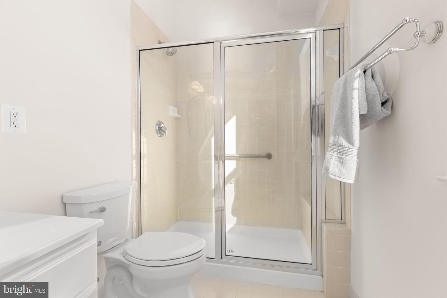 3 CHANTILLY PL, FREDERICKSBURG, Virginia 22406, 3 Bedrooms Bedrooms, ,3 BathroomsBathrooms,Residential,For sale,3 CHANTILLY PL,VAST2045654 MLS # VAST2045654