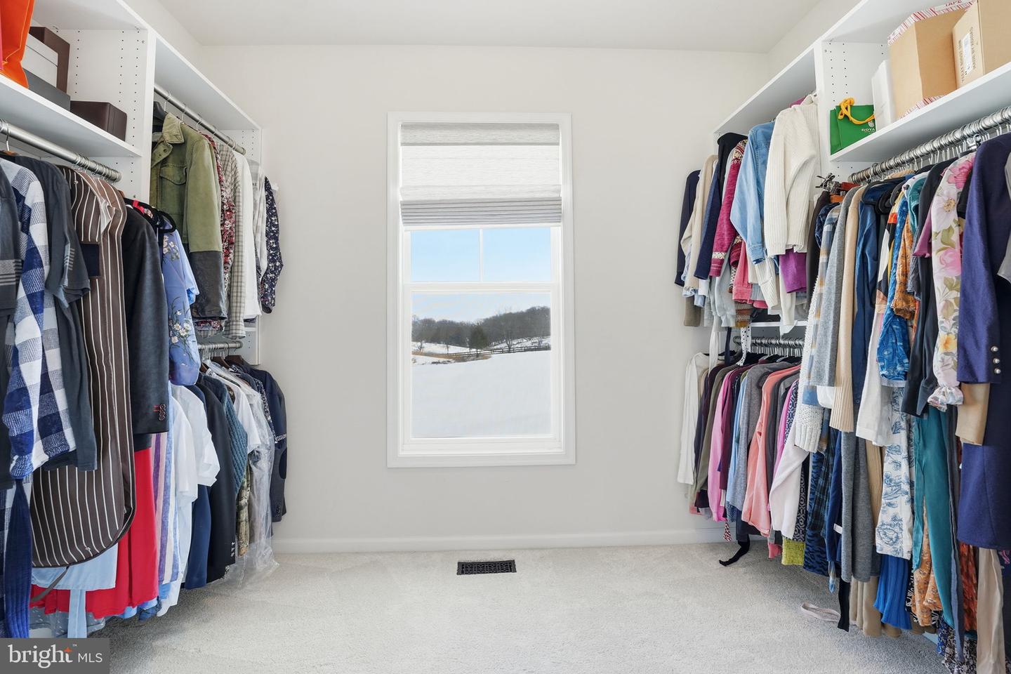 10580 MANLEY RD, NOKESVILLE, Virginia 20181, 5 Bedrooms Bedrooms, ,4 BathroomsBathrooms,Residential,For sale,10580 MANLEY RD,VAPW2111672 MLS # VAPW2111672