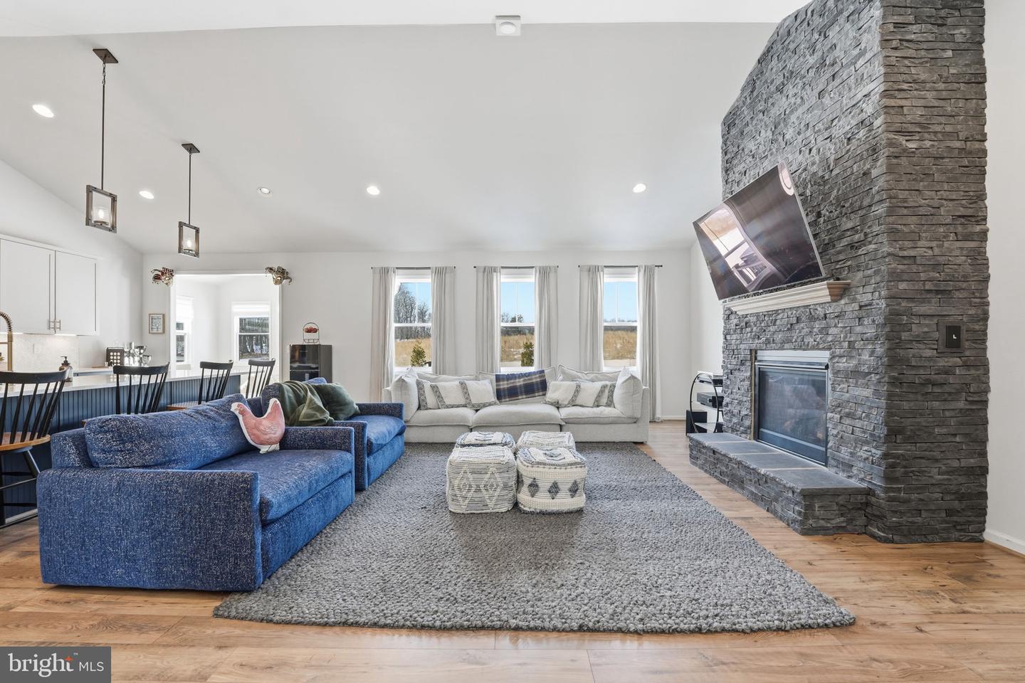 10580 MANLEY RD, NOKESVILLE, Virginia 20181, 5 Bedrooms Bedrooms, ,4 BathroomsBathrooms,Residential,For sale,10580 MANLEY RD,VAPW2111672 MLS # VAPW2111672