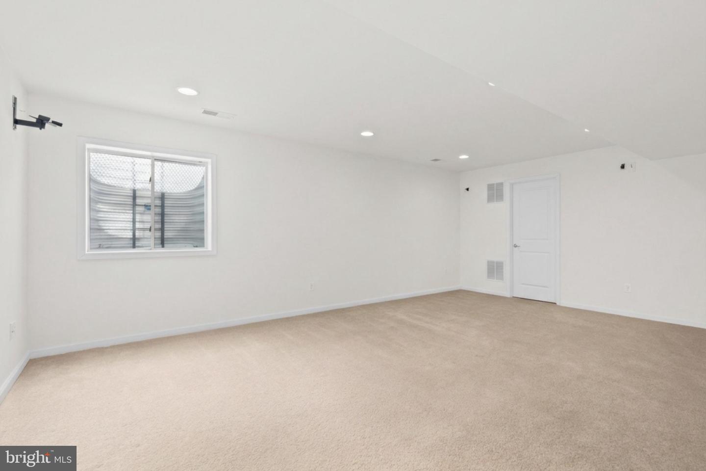 109 LATTICE DR, STEPHENSON, Virginia 22656, 4 Bedrooms Bedrooms, 15 Rooms Rooms,2 BathroomsBathrooms,Residential,For sale,109 LATTICE DR,VAFV2039330 MLS # VAFV2039330