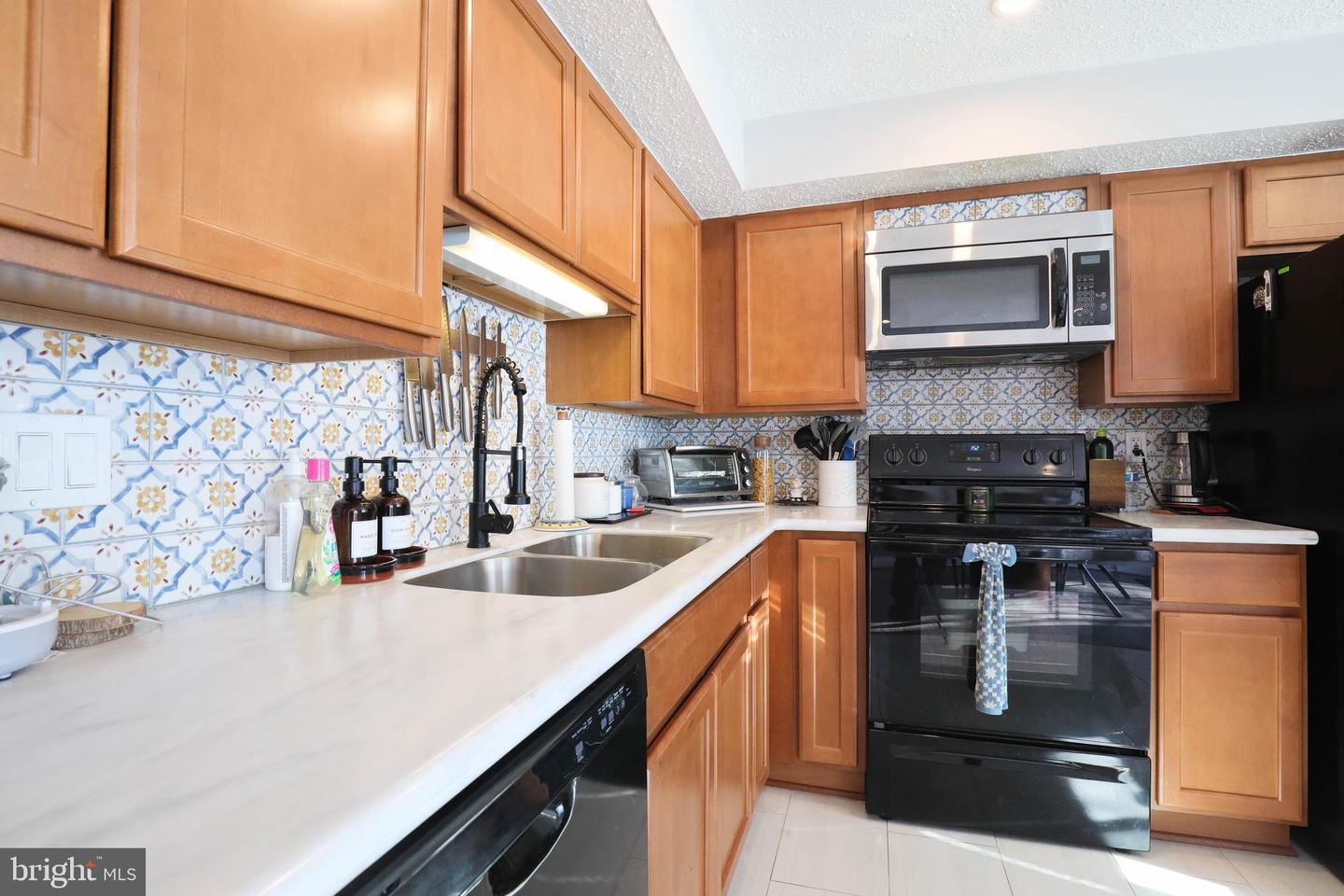 13568 BENTLEY CIR, WOODBRIDGE, Virginia 22192, 3 Bedrooms Bedrooms, ,1 BathroomBathrooms,Residential,For sale,13568 BENTLEY CIR,VAPW2111682 MLS # VAPW2111682