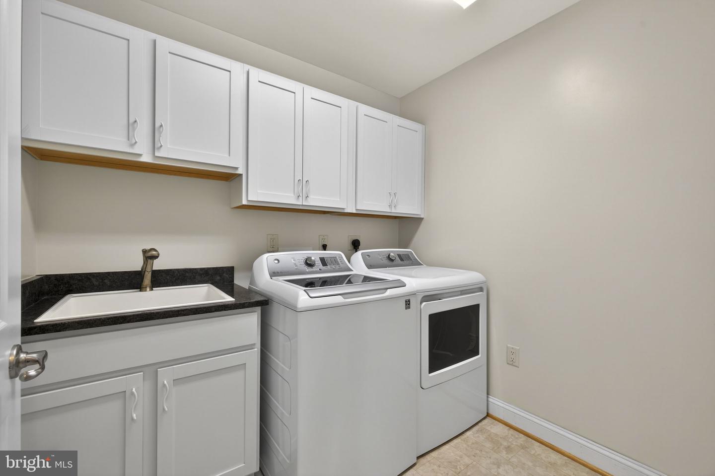 148 DANIEL CT, STRASBURG, Virginia 22657, 3 Bedrooms Bedrooms, ,2 BathroomsBathrooms,Residential,For sale,148 DANIEL CT,VASH2013502 MLS # VASH2013502