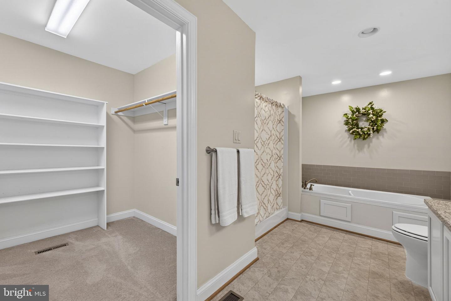 148 DANIEL CT, STRASBURG, Virginia 22657, 3 Bedrooms Bedrooms, ,2 BathroomsBathrooms,Residential,For sale,148 DANIEL CT,VASH2013502 MLS # VASH2013502