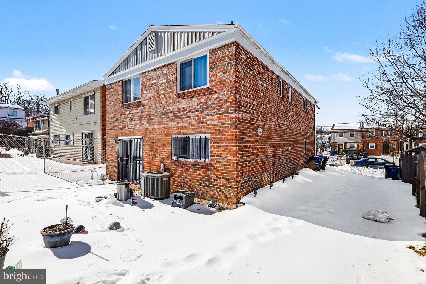 2402 24TH ST SE, WASHINGTON, District Of Columbia 20020, 3 Bedrooms Bedrooms, 6 Rooms Rooms,2 BathroomsBathrooms,Residential,For sale,2402 24TH ST SE,DCDC2244416 MLS # DCDC2244416