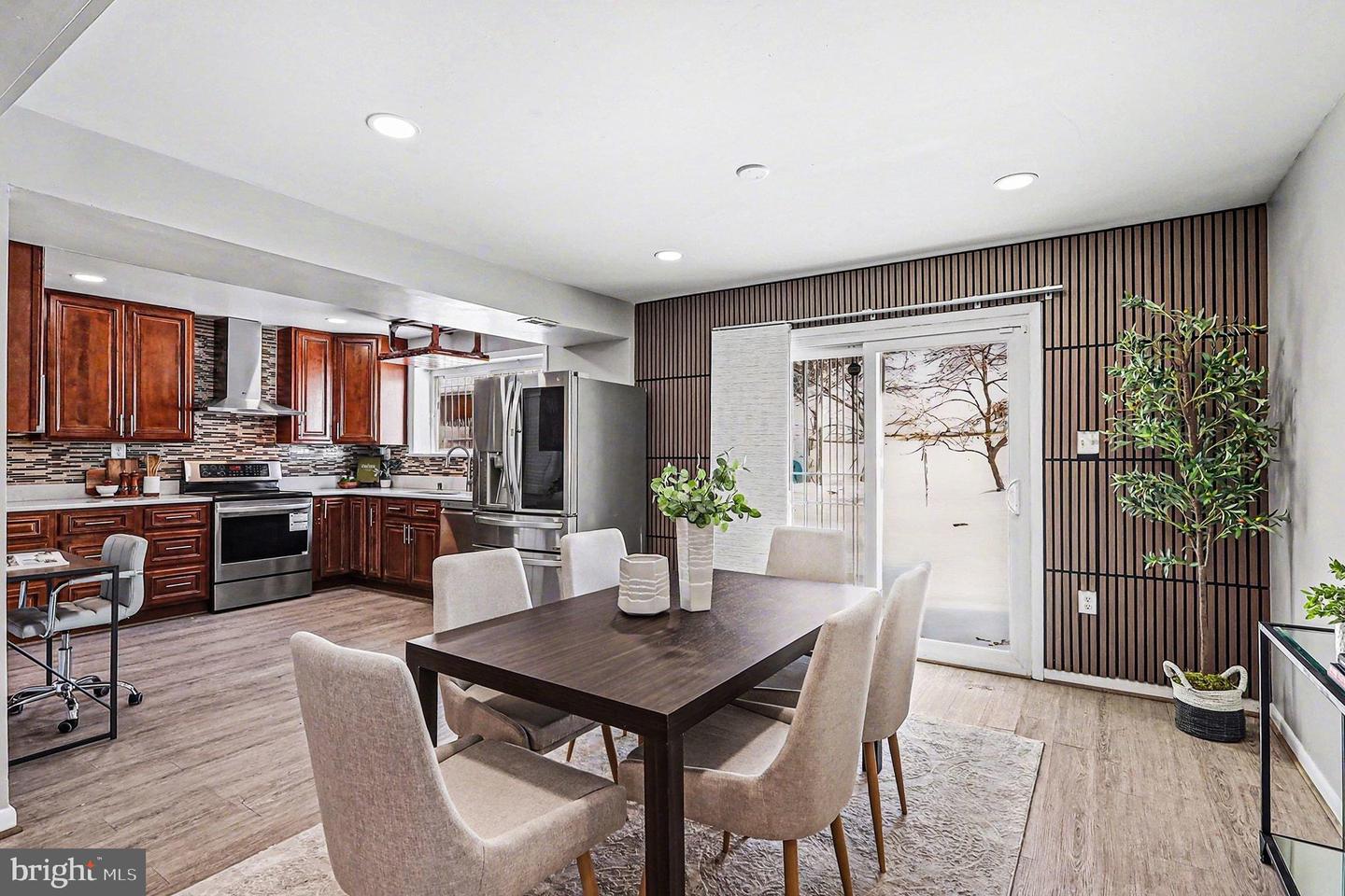 2402 24TH ST SE, WASHINGTON, District Of Columbia 20020, 3 Bedrooms Bedrooms, 6 Rooms Rooms,2 BathroomsBathrooms,Residential,For sale,2402 24TH ST SE,DCDC2244416 MLS # DCDC2244416