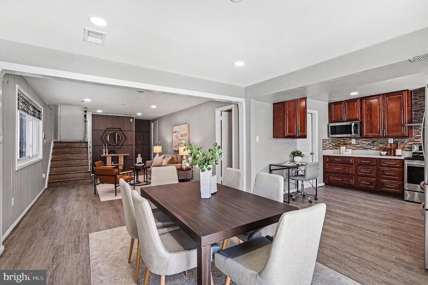 2402 24TH ST SE, WASHINGTON, District Of Columbia 20020, 3 Bedrooms Bedrooms, 6 Rooms Rooms,2 BathroomsBathrooms,Residential,For sale,2402 24TH ST SE,DCDC2244416 MLS # DCDC2244416