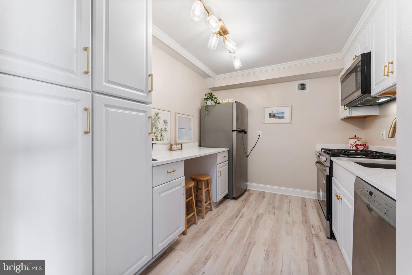 3315 WISCONSIN AVE NW #707, WASHINGTON, District Of Columbia 20016, 2 Bedrooms Bedrooms, ,1 BathroomBathrooms,Residential,For sale,3315 WISCONSIN AVE NW #707,DCDC2244434 MLS # DCDC2244434