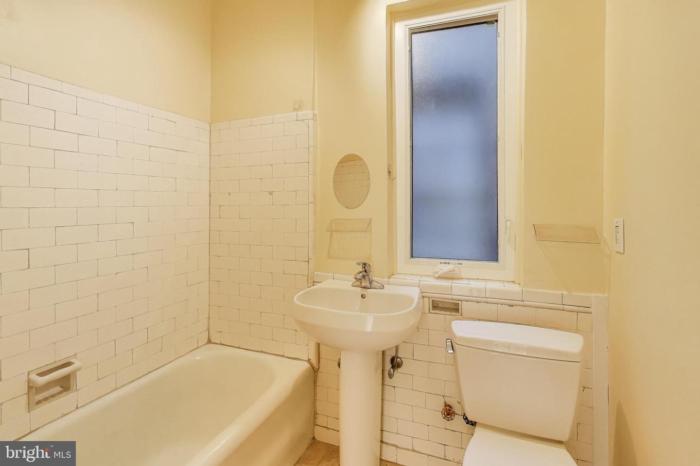 3600 CONNECTICUT AVE NW #405, WASHINGTON, District Of Columbia 20008, ,1 BathroomBathrooms,Residential,For sale,3600 CONNECTICUT AVE NW #405,DCDC2244446 MLS # DCDC2244446