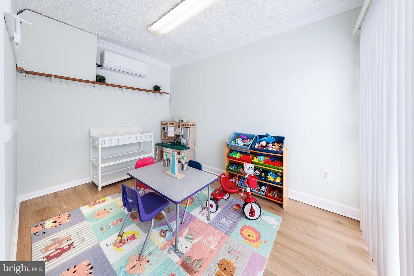 2104 MALEADY DR, HERNDON, Virginia 20170, 6 Bedrooms Bedrooms, 14 Rooms Rooms,3 BathroomsBathrooms,Residential,For sale,2104 MALEADY DR,VAFX2288822 MLS # VAFX2288822