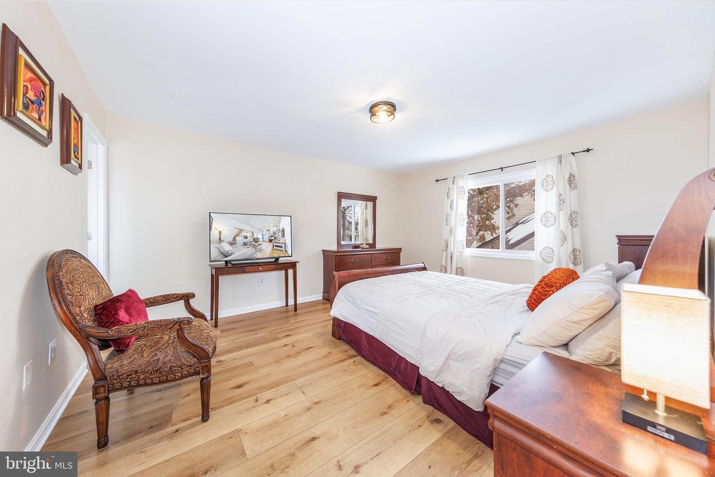 2104 MALEADY DR, HERNDON, Virginia 20170, 6 Bedrooms Bedrooms, 14 Rooms Rooms,3 BathroomsBathrooms,Residential,For sale,2104 MALEADY DR,VAFX2288822 MLS # VAFX2288822