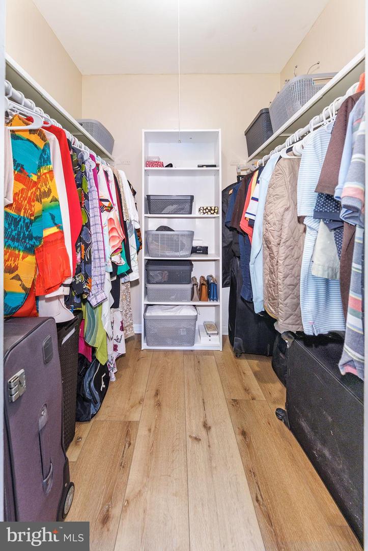 2104 MALEADY DR, HERNDON, Virginia 20170, 6 Bedrooms Bedrooms, 14 Rooms Rooms,3 BathroomsBathrooms,Residential,For sale,2104 MALEADY DR,VAFX2288822 MLS # VAFX2288822