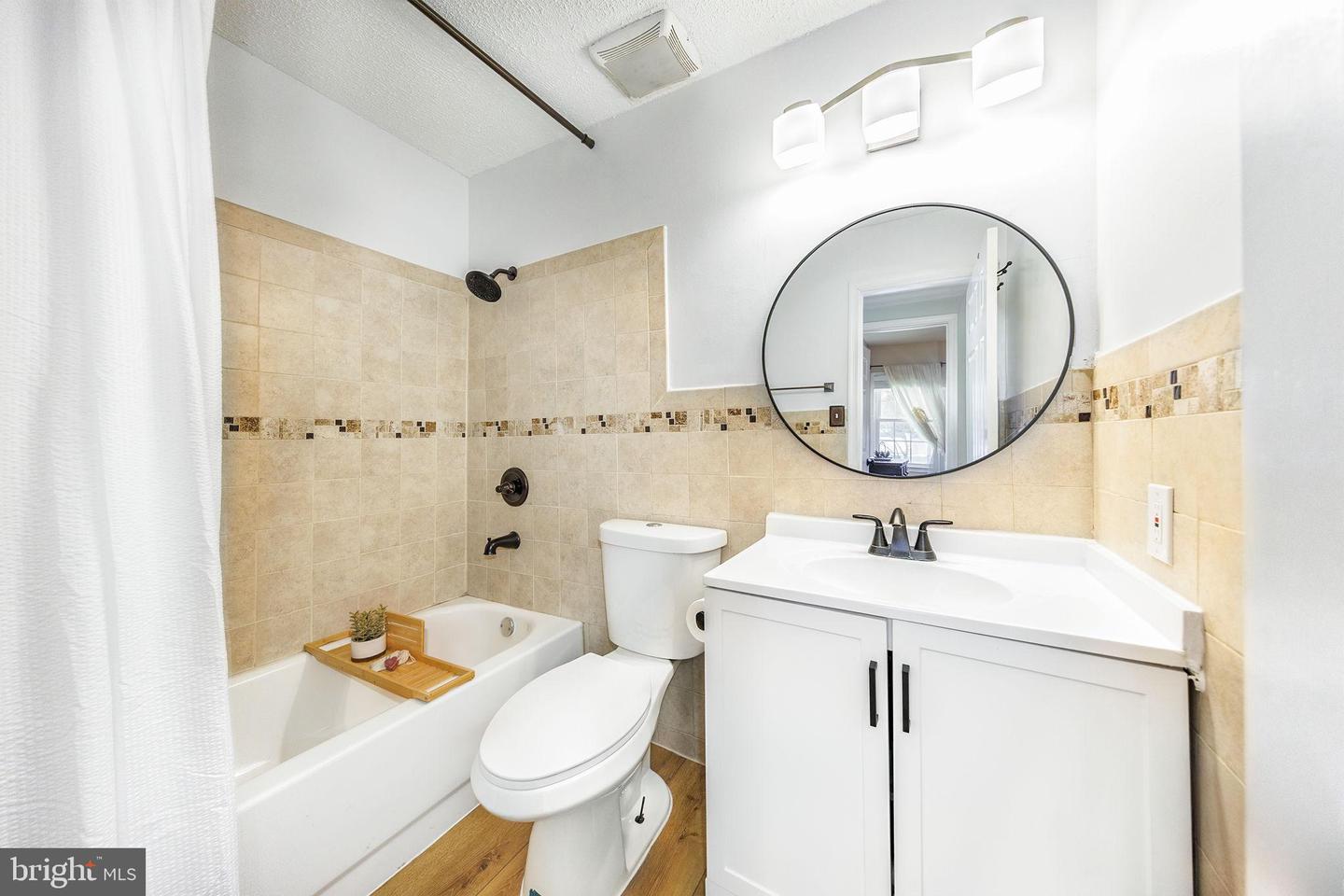 2104 MALEADY DR, HERNDON, Virginia 20170, 6 Bedrooms Bedrooms, 14 Rooms Rooms,3 BathroomsBathrooms,Residential,For sale,2104 MALEADY DR,VAFX2288822 MLS # VAFX2288822