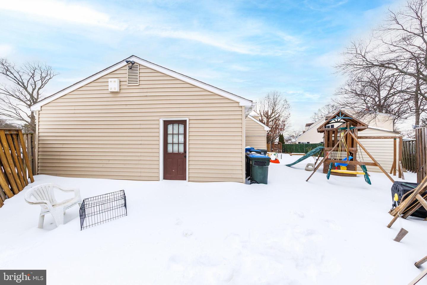 2104 MALEADY DR, HERNDON, Virginia 20170, 6 Bedrooms Bedrooms, 14 Rooms Rooms,3 BathroomsBathrooms,Residential,For sale,2104 MALEADY DR,VAFX2288822 MLS # VAFX2288822