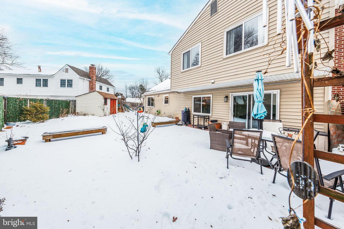 2104 MALEADY DR, HERNDON, Virginia 20170, 6 Bedrooms Bedrooms, 14 Rooms Rooms,3 BathroomsBathrooms,Residential,For sale,2104 MALEADY DR,VAFX2288822 MLS # VAFX2288822