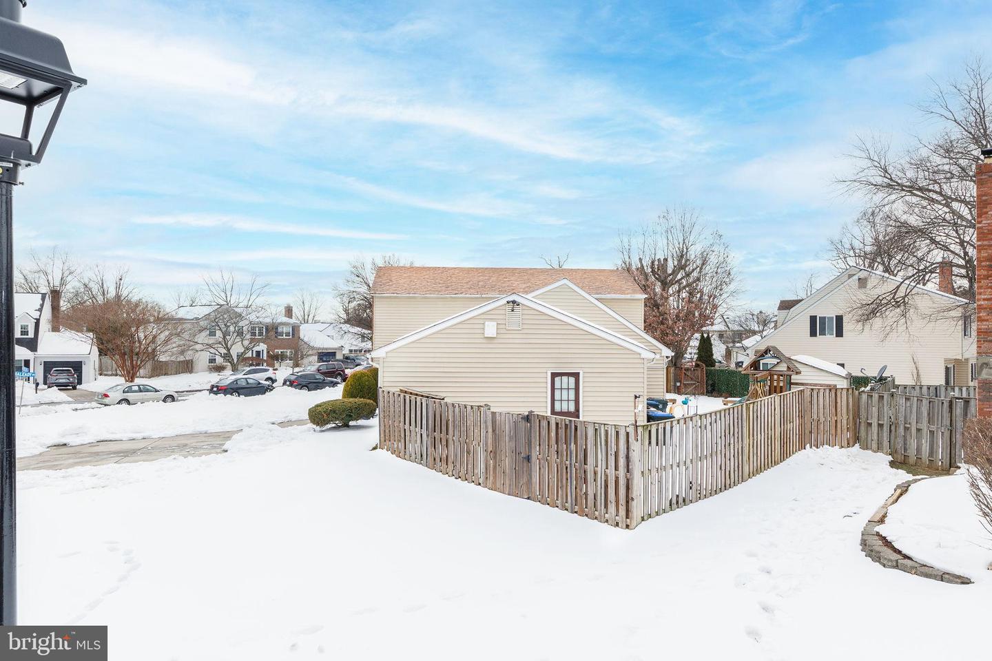 2104 MALEADY DR, HERNDON, Virginia 20170, 6 Bedrooms Bedrooms, 14 Rooms Rooms,3 BathroomsBathrooms,Residential,For sale,2104 MALEADY DR,VAFX2288822 MLS # VAFX2288822