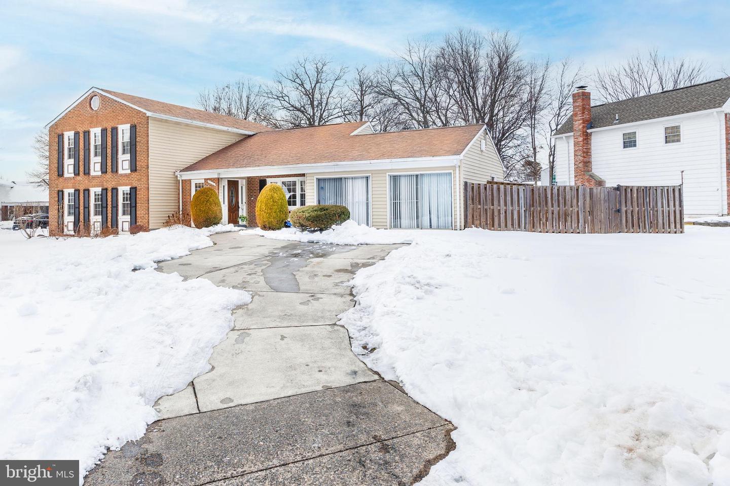 2104 MALEADY DR, HERNDON, Virginia 20170, 6 Bedrooms Bedrooms, 14 Rooms Rooms,3 BathroomsBathrooms,Residential,For sale,2104 MALEADY DR,VAFX2288822 MLS # VAFX2288822